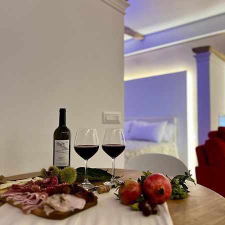 Elena'S Suite Sutri Exterior foto