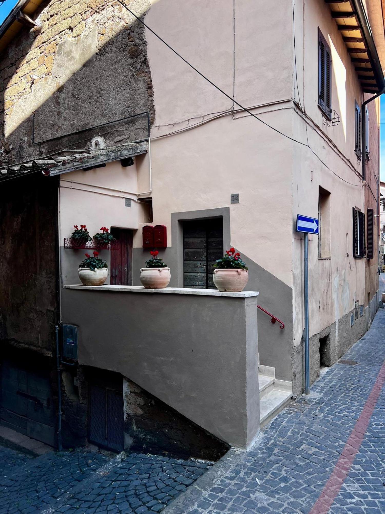 Elena'S Suite Sutri Exterior foto